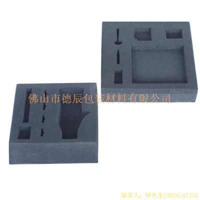 海綿內(nèi)托對各行各業(yè)產(chǎn)品起到絕緣、密封、防震、防塵、填充、隔音、固定，能夠保護(hù)包裝產(chǎn)品在運(yùn)輸過程中安然無恙，起到保護(hù)產(chǎn)品的一個作用，同時可以美化產(chǎn)品，提升產(chǎn)品檔次。
